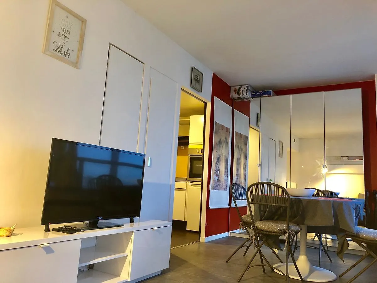 Tour Eiffel Beaugrenelle Apartment Paris France